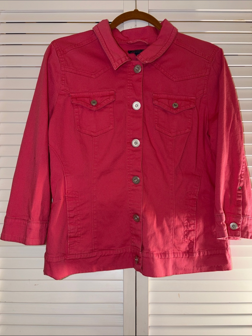 Bandolino Coral-Orange Stretch Denim Trucker Jacket Size Medium